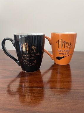 Sheffield Home Halloween Mugs